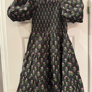 Girls boutique Dress Floral Print, puff sleeves with Smocked Bodice. New w/o tag